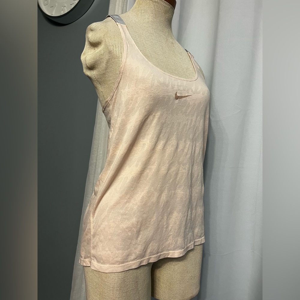 Nike Dri-Fit Women's Elastika Tank Peach Med V Straps Split Back Logo Layering